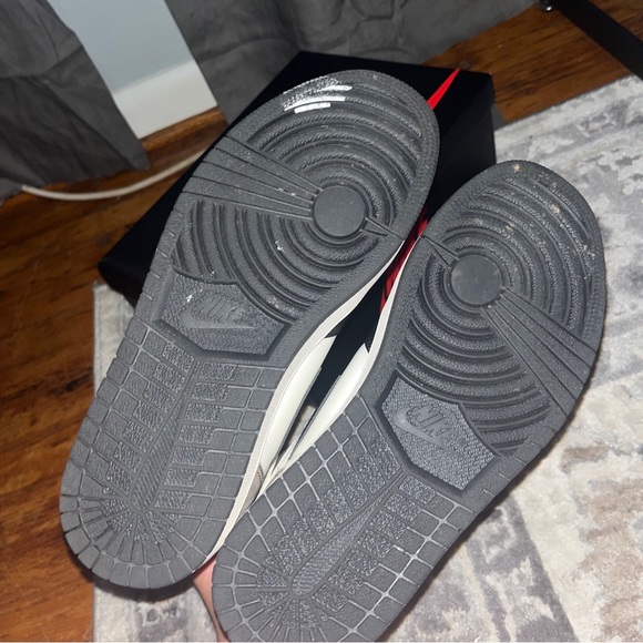 Jordan 1 High Dark Mocha - Picture 6 of 16